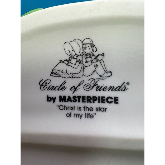 Masterpiece "Circle of Friends" Ceramic Figurine Christmas Religious Vintage 88 - Picture 8 of 8